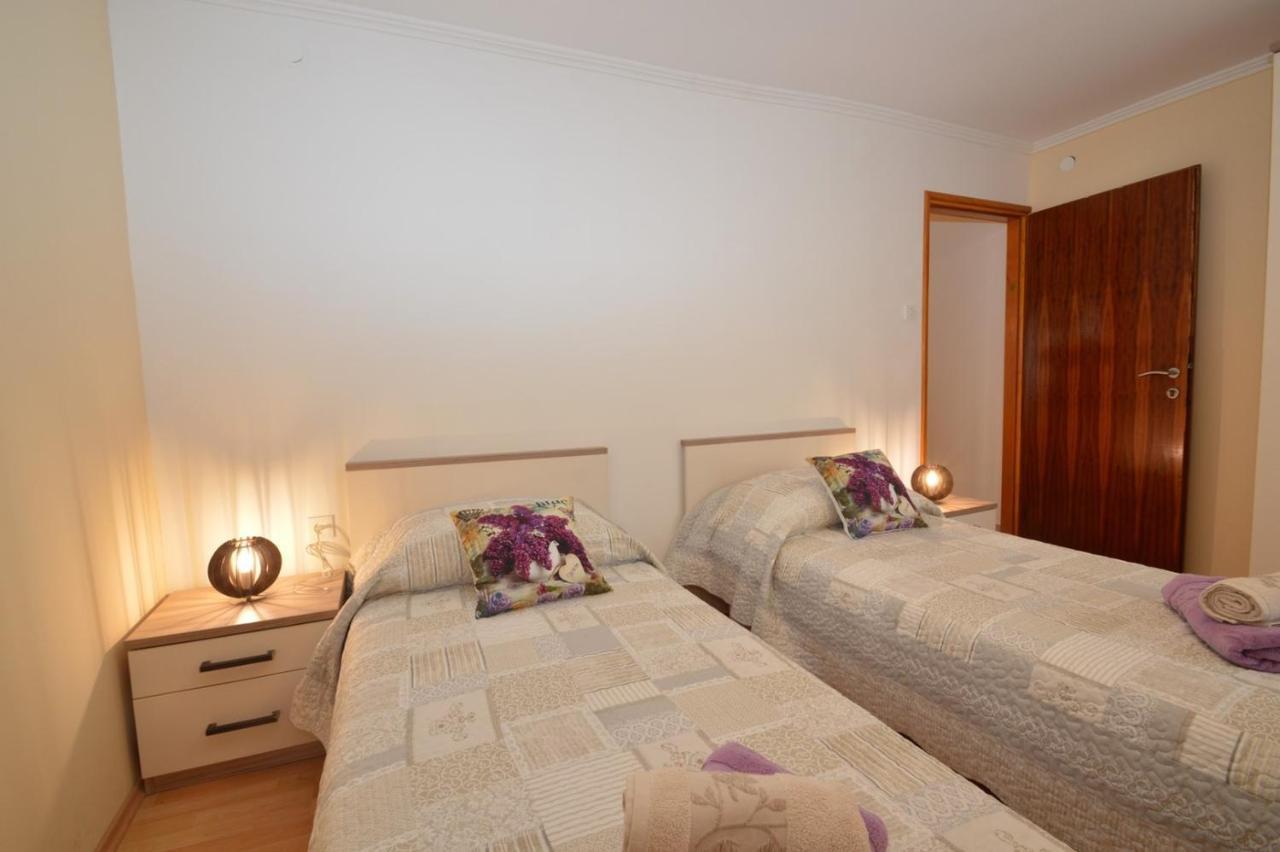 Apartment Hrasta Vrana  Экстерьер фото